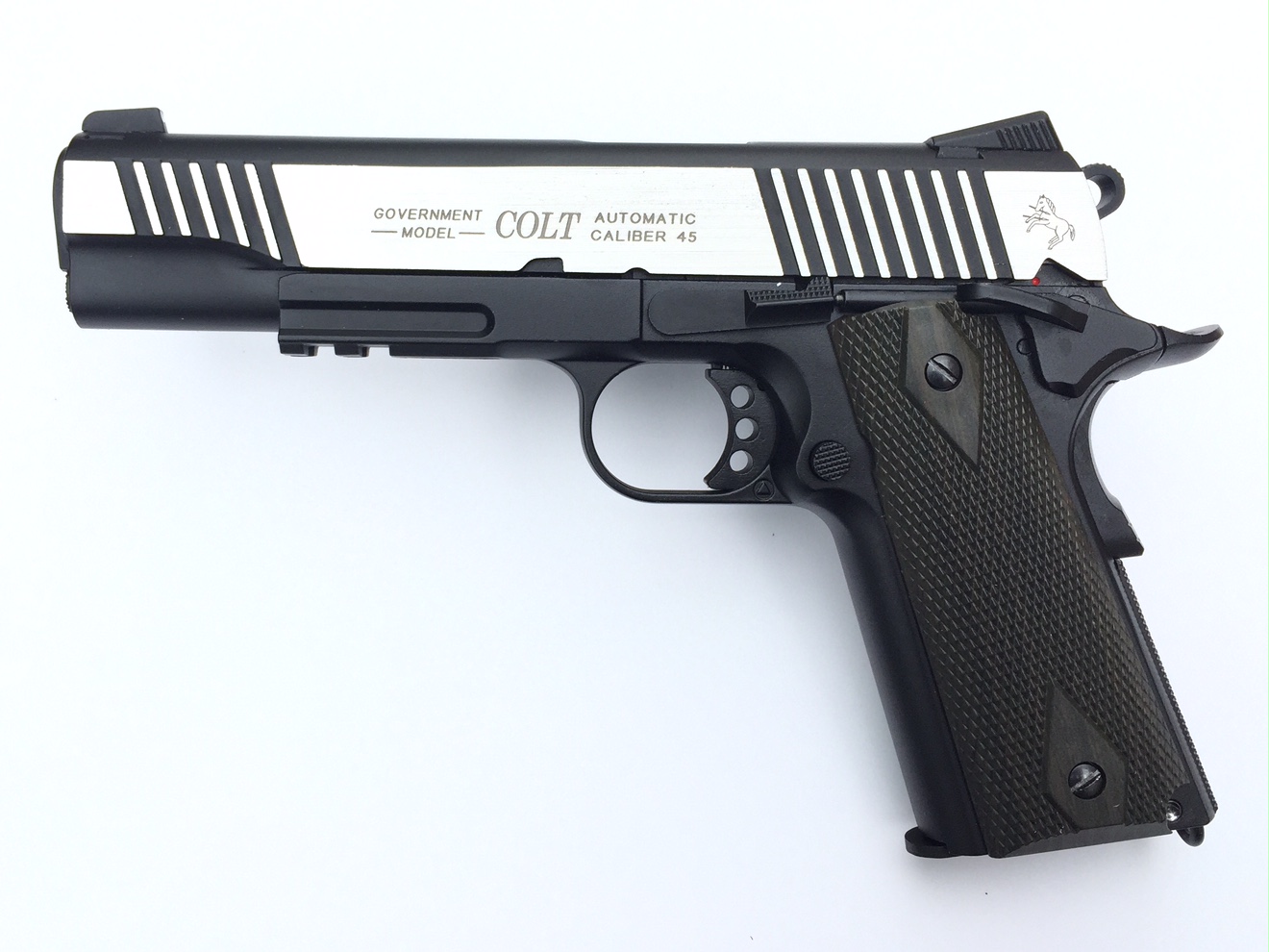 PISTOLET COLT 1911 RAIL DUAL TONE CO2 BLOWBACK